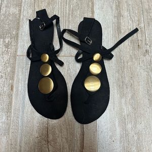 Prathivi Sandals